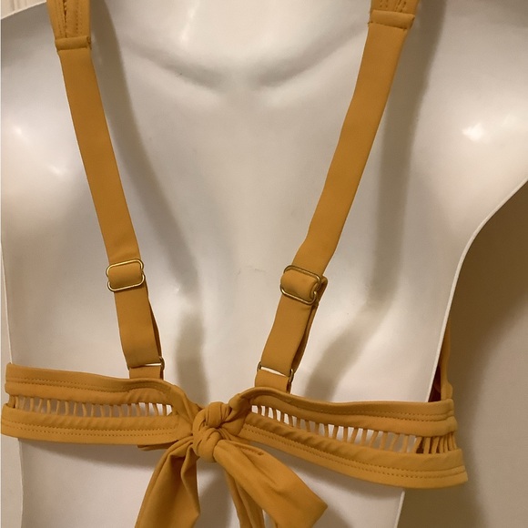 Time And Tru bikini top gold crocheted look built in bra removable pads …500 - Picture 4 of 13